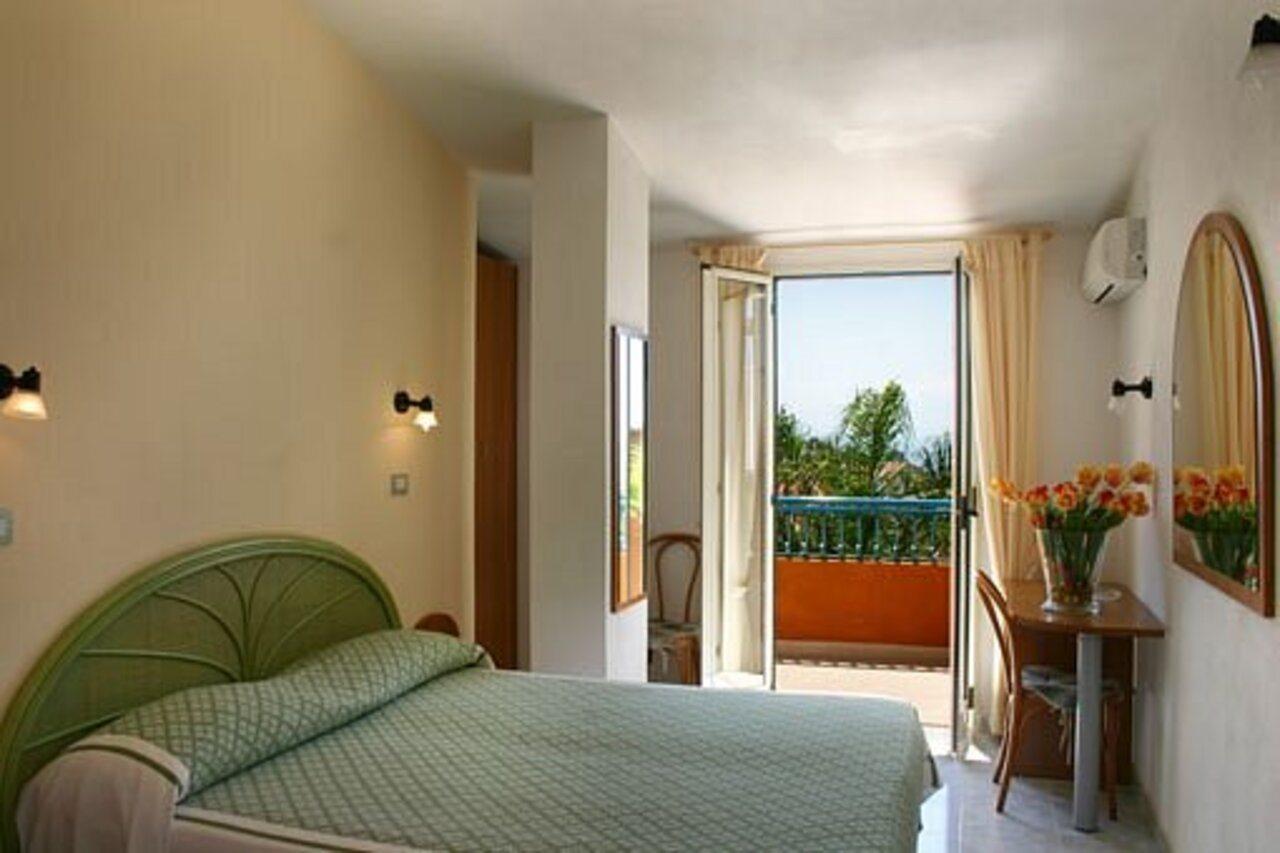 Hotel Grotticelle Capo Vaticano Εξωτερικό φωτογραφία