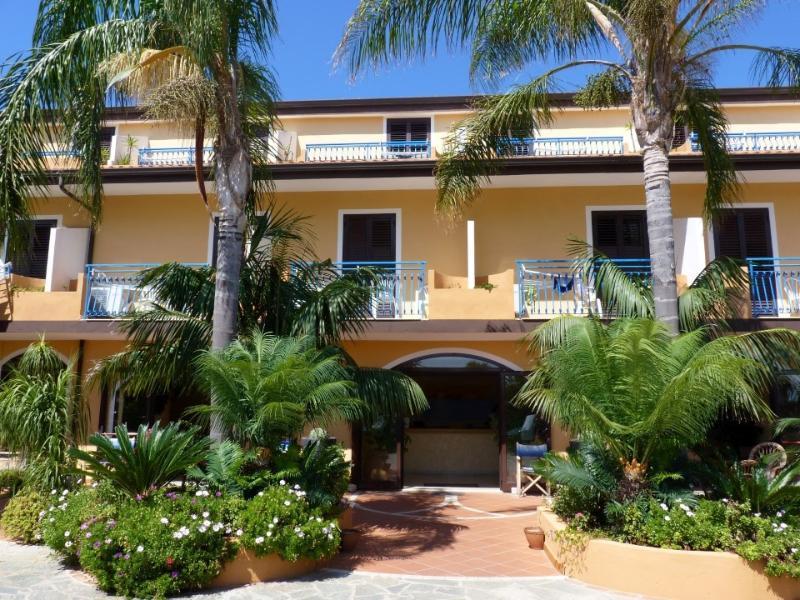Hotel Grotticelle Capo Vaticano Εξωτερικό φωτογραφία